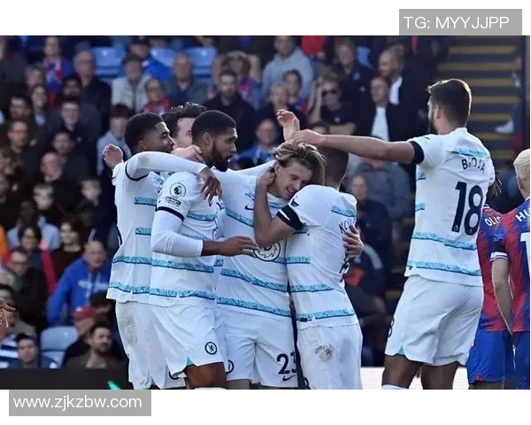 切西尔与诺维奇激战正酣谁能在这场较量中笑到最后